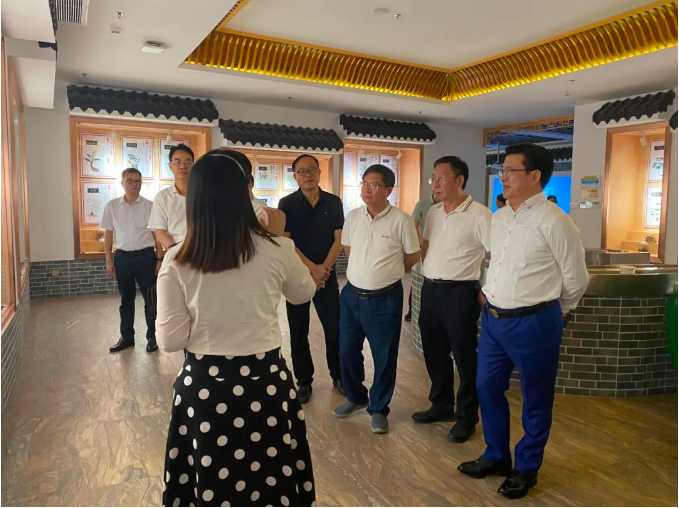 衍生動態(tài)丨揭陽市政協主席崔建軍一行蒞臨衍生健康產業(yè)園參觀考察